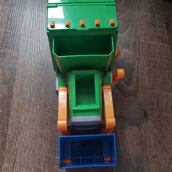 Paw Patrol garbage truck - Picture 6 of 6